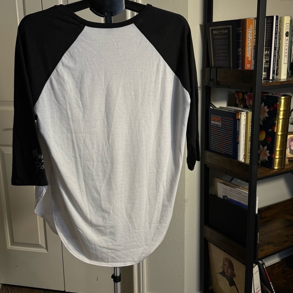 Disney Minnie in Paris 3/4 Sleeve Baseball Tee XL - Picture 6 of 9